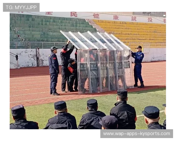 球队体能训练引入高科技监测设备，数据化管理见成效，体能训练设施