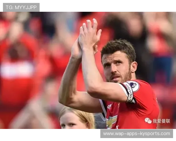 曼联体能教练公开日程：传球+冲刺+恢复三阶段并行